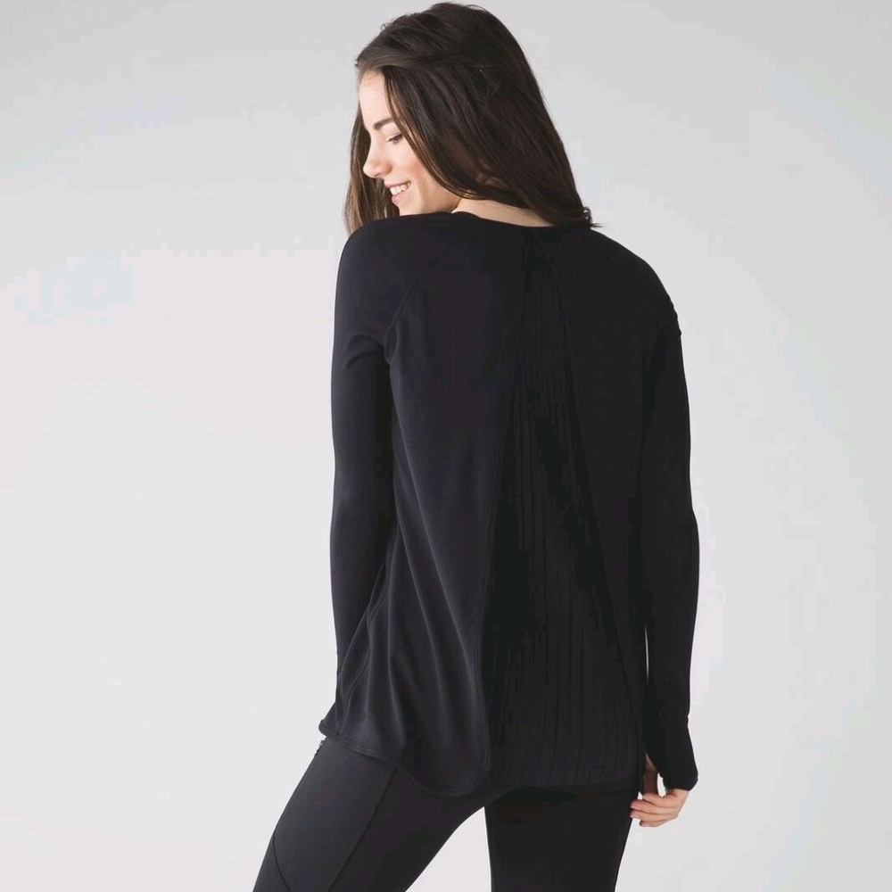 Women's Lululemon Making Moves Long Sleeve Pleated Back Active Top Size 4